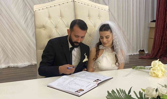Pendik'te 13 çift, 02.02.2022 tarihinde nikah masasına oturdu