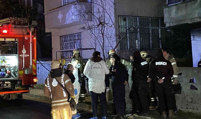 Pendik'te 4 katlı binada yangın: 1 ölü