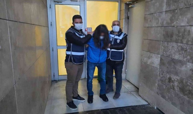 Peruklu dolandırıcı bu kez kaçamadı