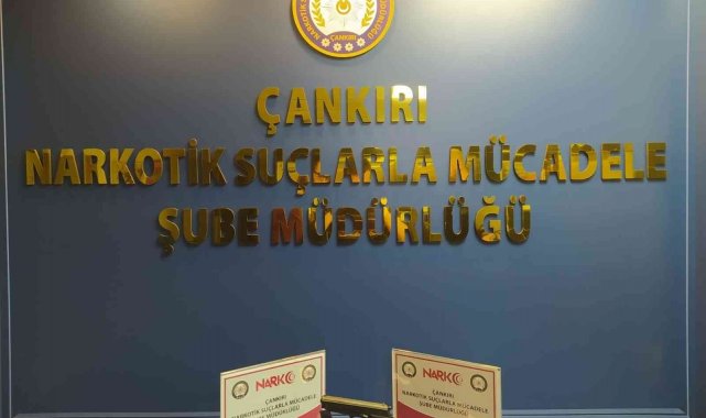 Polisin durdurduğu şahsın üzerinden uyuşturucu çıktı