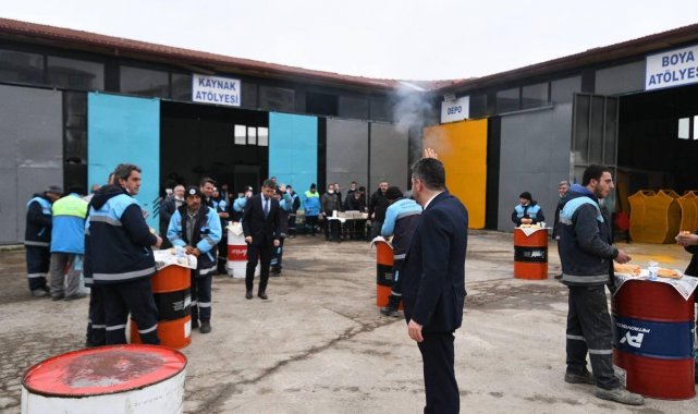 Pursaklar Belediye Başkanı Çetin işçilerle bir araya geldi