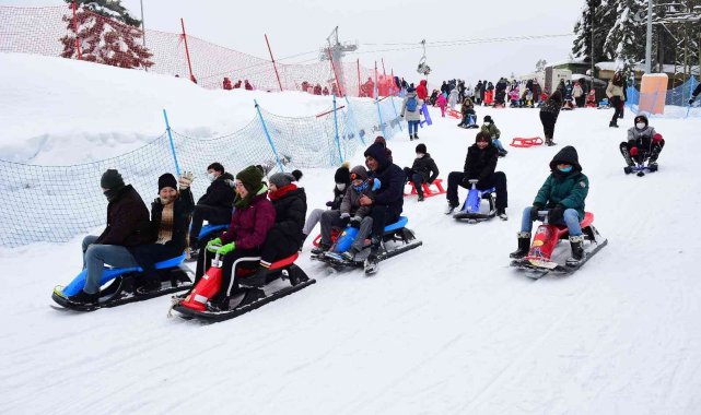 "Kepçeci abi kürümesen olmaz mı" sözleriyle gündem olmuşlardı, o çocuklar kayak merkezine götürüldü