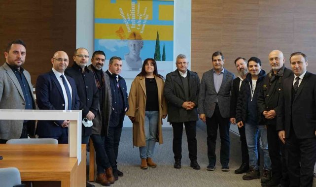 Radyocular Atlas Üniversitesi&#039;nde buluştu