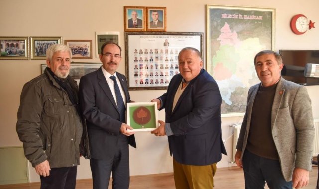Rektör Beydemir Muhtarlar Derneği Başkanı Çınar ile bir araya geldi