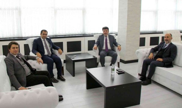 Rektör Karacoşkun Vali yardımcıları ile bir araya geldi