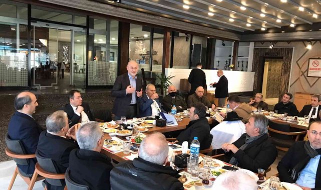 Rektör Ünal'dan iş insanlarıyla istişare