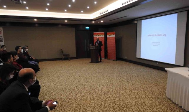 Romatoloji doktorları sempozyumda buluştu