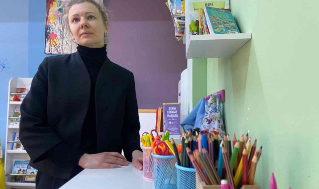 Rus gelinden "Kütüphanesiz Okul Kalmayacak" projesine destek