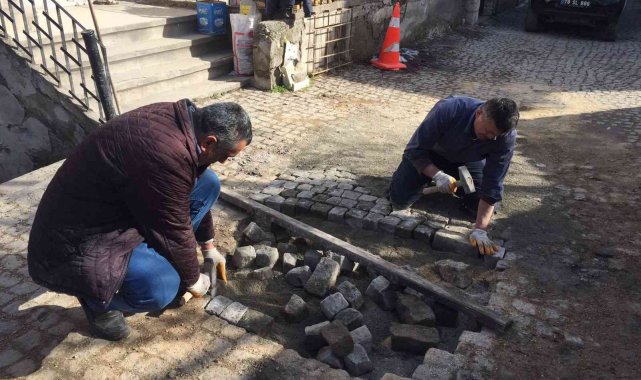 Safranbolu Belediyesi kaldırım ve yolları onarıyor