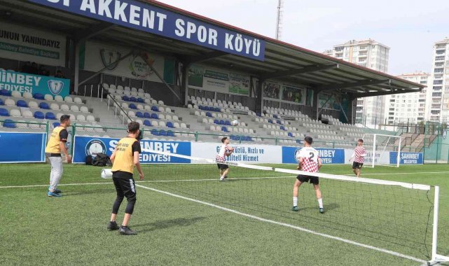 Şahinbey'de yüzlerce sporcu derece için mücadele etti