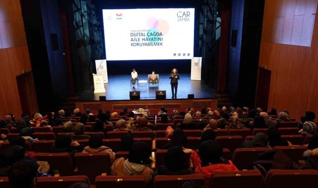 Sait Ercan, "Türkiye, günde 20 saat Instagram kullanıyor"