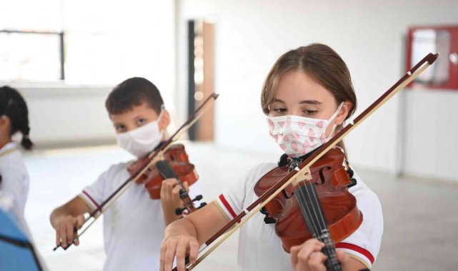 Sakarya İlkokulu çağdaş bir eğitim yuvasına dönüştü