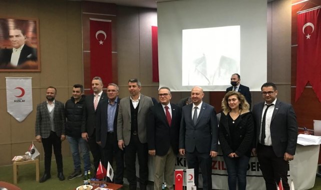 Salihli Kızılay'da Cüneyt Musal güven tazeledi