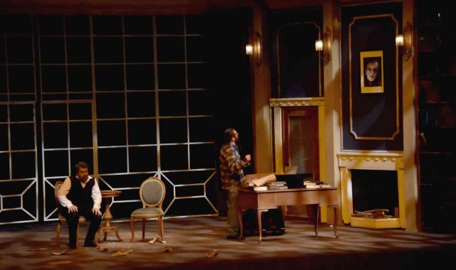 Şehir Tiyatrosu Necip Fazıl'ın eserini Konyalılarla buluşturdu