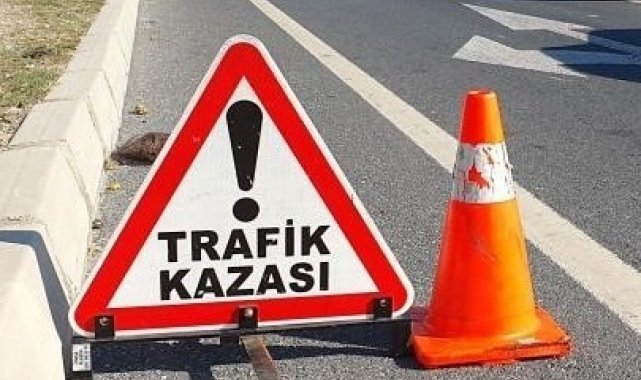 Servis minibüsleri çarpıştı: 11 yaralı