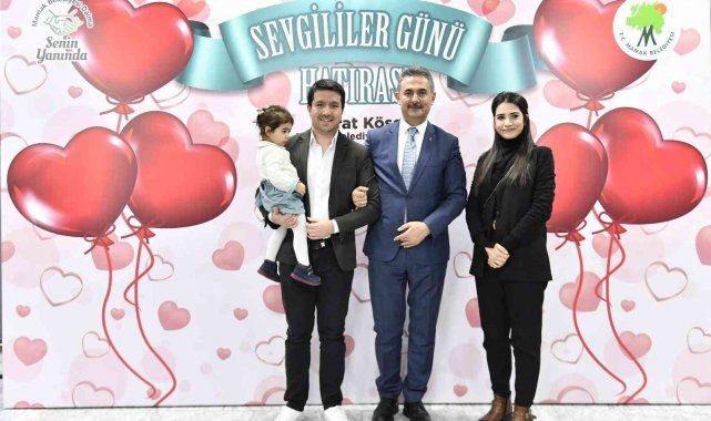 Sevgililer Mamak'ta buluştu