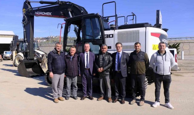 Sinop Belediyesi, filoya 4 yeni iş makinesi kattı