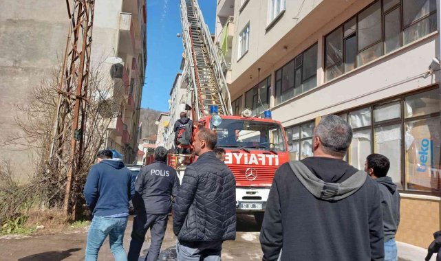 Sinop'ta çatı yangını