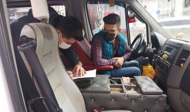 Sırasına gitmeyen minibüs sürücüne ceza