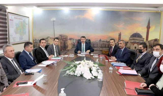 Sivas'ta eğitim yatırımları ele alındı