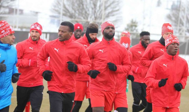 Sivasspor, Karagümrük maçına 3 puan parolasıyla hazırlanıyor