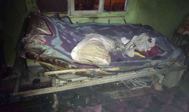 Soba yakmak için kullanılan benzin evde patlamaya neden oldu