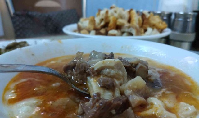 Soğuk havalarda doğal şifa deposu 'Kelle paça' çorbası