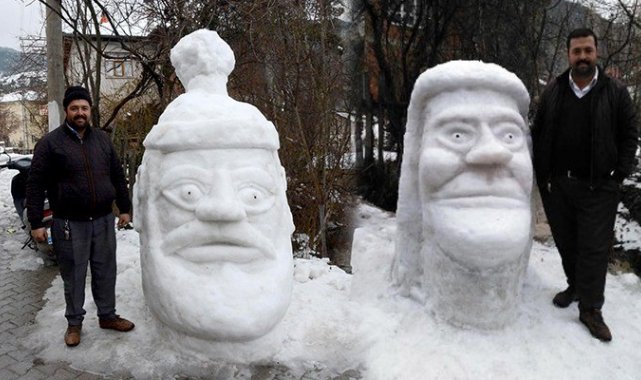 Sokak kedileri için kardan ev yaptılar