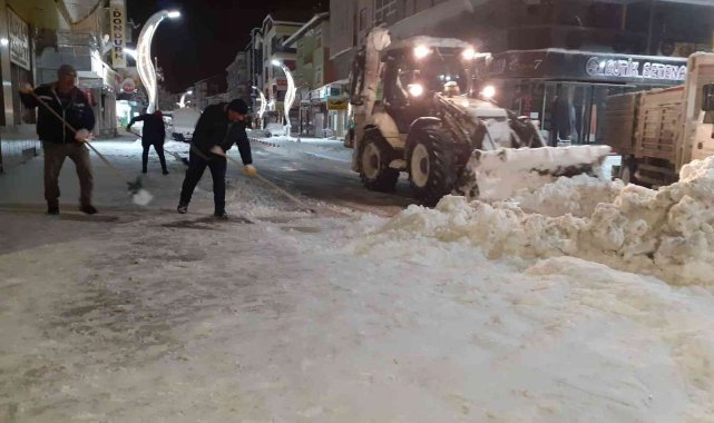 Sorgun Belediyesi karla mücadelede tam not aldı