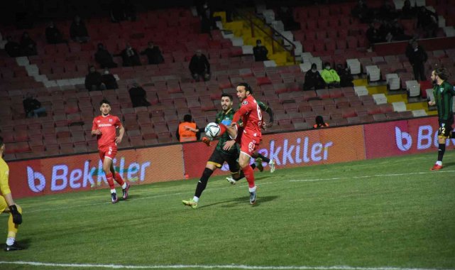 Spor Toto 1. Lig: Balıkesirspor: 1 - Kocaelispor: 2