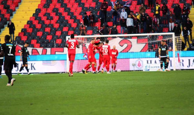 Spor Toto Süper Lig: Gaziantep FK: 5 - DG Sivasspor: 1