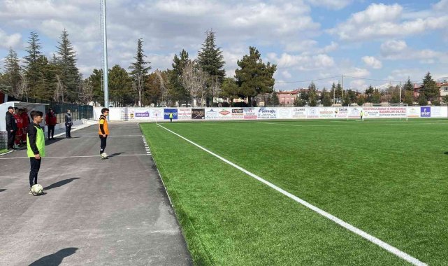 Statta Türk bayrağının olmamasına taraftarlar tepki gösterdi