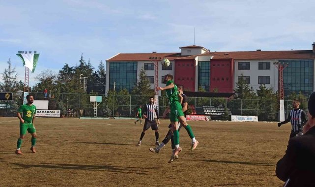 Şuhut Belediye Hisarspor:0-Susuz Belediye Spor:1