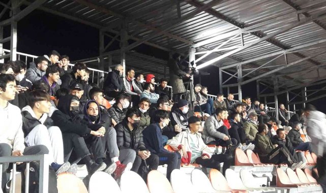 Süper Amatör Küme'de 10 yıl sonda ilk gece maçı