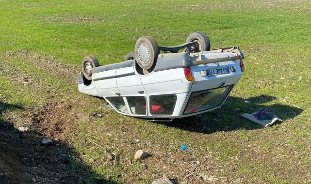 Takla atan otomobilden yaralı kurtuldu