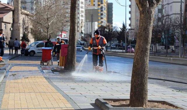 Talas&#039;ta erken bahar temizliği