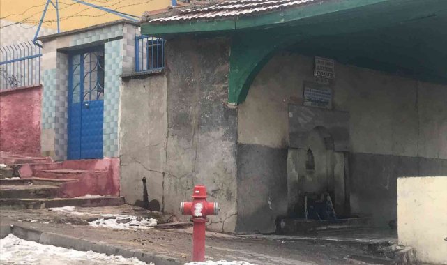 Tarihi bölgedeki çeşmeler bakımsızlıklarıyla öne çıkıyor