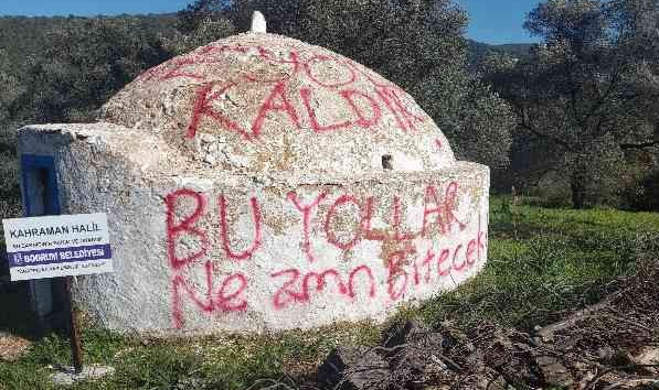 Tarihi su sarnıcını eylem duvarına çevirdiler