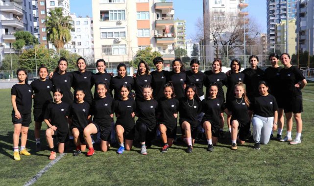 Tarladan yeşil sahalara