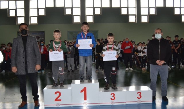 Tatilde spor yaparak kazandılar