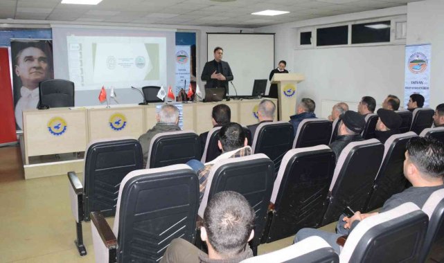 Tatvan'da 'Mesleki eğitimi tanıtma ve bilgilendirme' toplantısı
