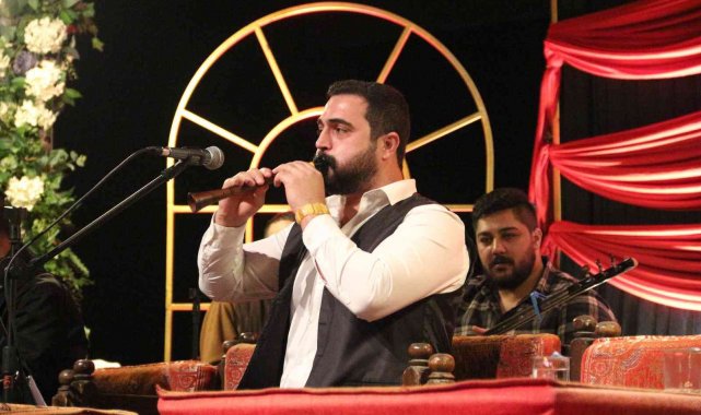 Tatvan'da "Dengbejler Gecesi" düzenlendi