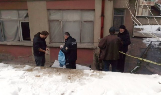 Tavşanlı'da şüpheli ölüm