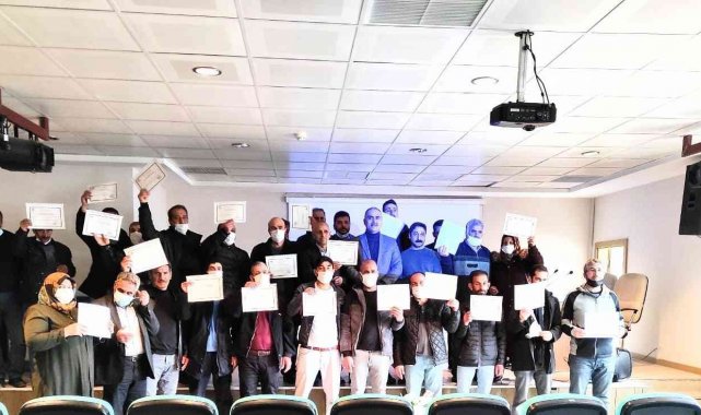 Tavuk yetiştiricileri artık sertifikalı