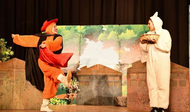 Tepebaşı&#039;ndan çocuklara tiyatro oyunu