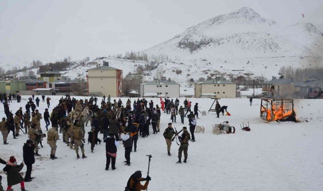 Tercan'da, kurtuluş etkinlikleri renkli görüntülere sahne oldu
