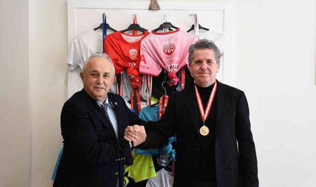 TEV Şükrü Şankaya Burs Fonu&#039;yla kız öğrencilere umut