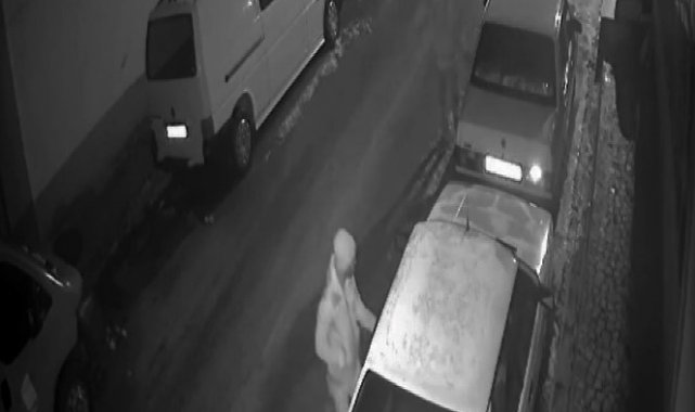 Teyp hırsızları kamerada