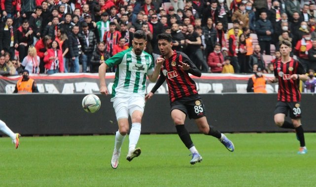 TFF 2. Lig: Eskişehirspor: 1 - 1922 Konyaspor: 2