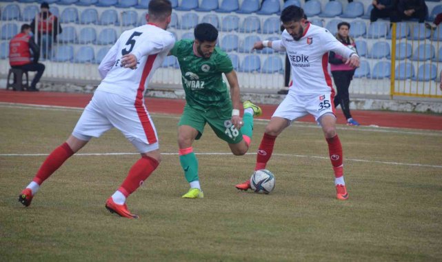 TFF 2. Lig: Isparta 32 Spor: 2- Uşakspor: 1
